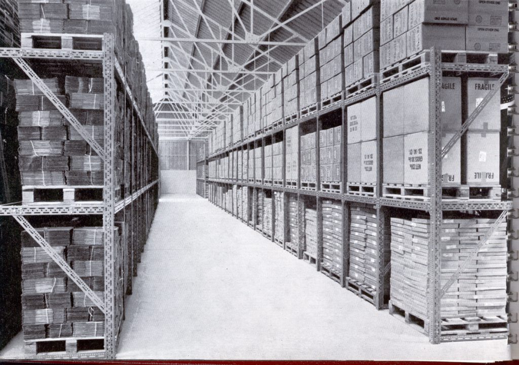 قیمت قفسه انباری